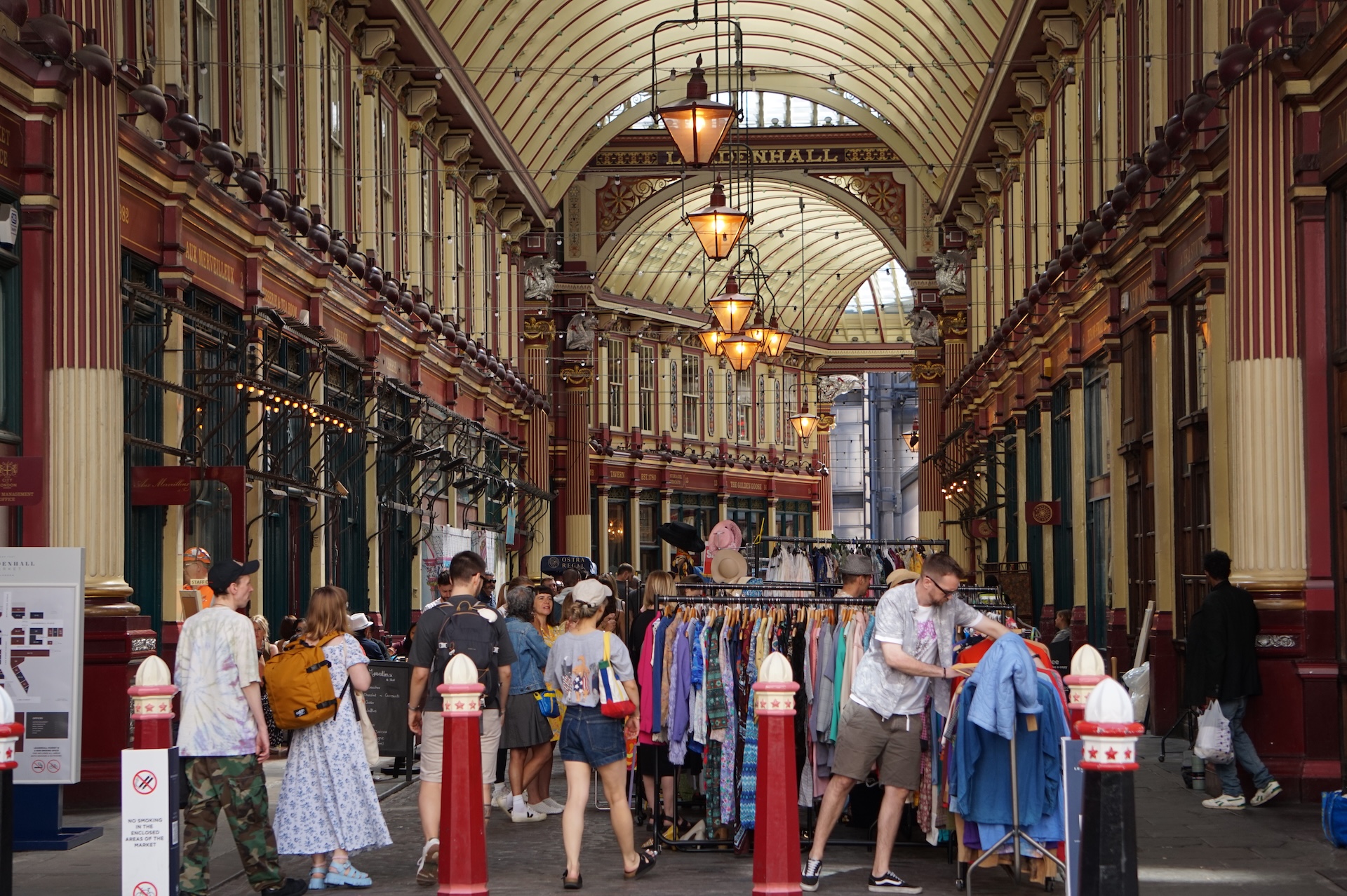 big flea market logo